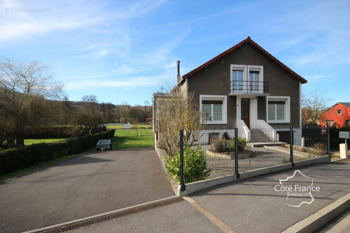 Maison à FROMELENNES