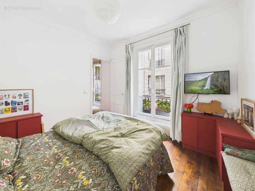 Appartement à PARIS-9E