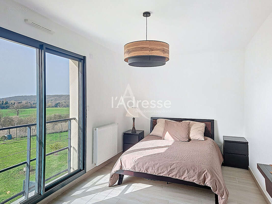 Maison à BAILLY-ROMAINVILLIERS