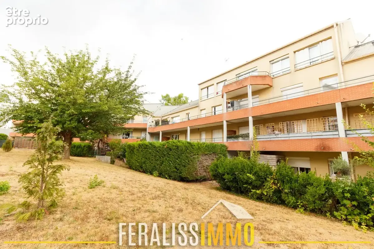 Appartement à JOUY-LE-MOUTIER