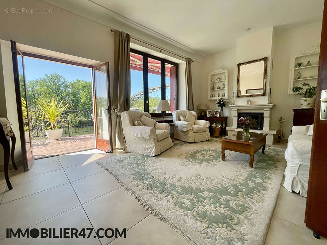 Maison à CASTELMORON-SUR-LOT