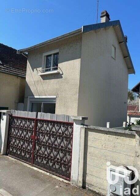 Photo 1 - Maison à SAINT-JULIEN-LES-VILLAS
