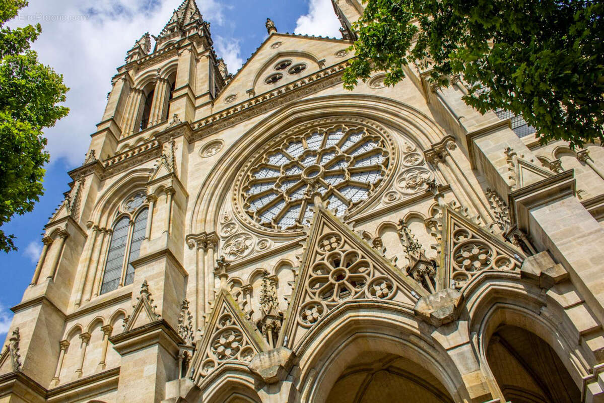 Appartement à BORDEAUX