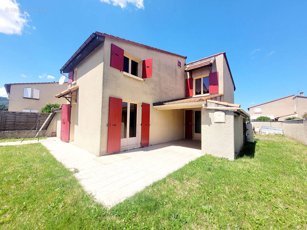 Maison à LA ROCHE-DE-GLUN