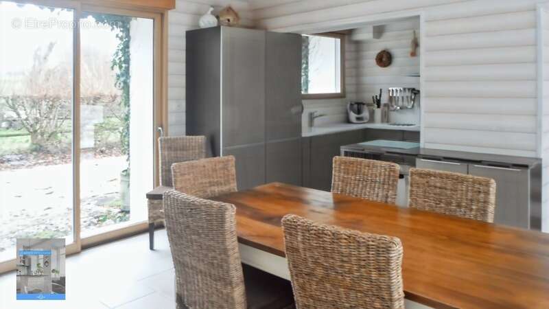 Maison à LA CHAPELLE-BICHE