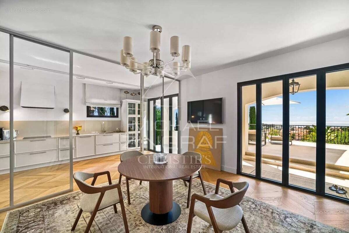 Maison à ROQUEBRUNE-CAP-MARTIN