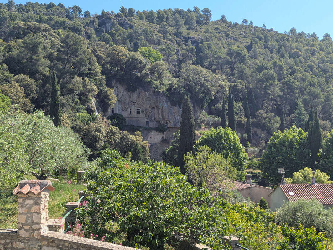 Maison à VILLECROZE