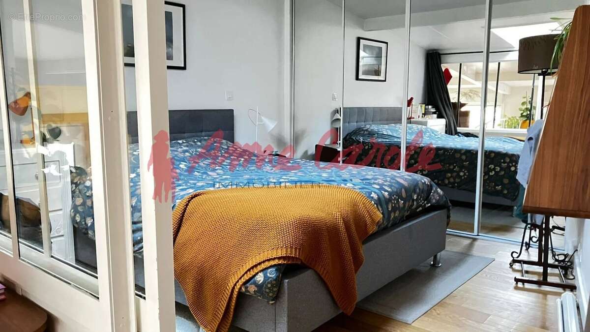 Appartement à PARIS-20E