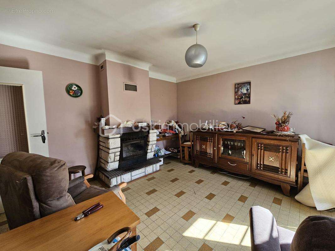 Maison à MEES