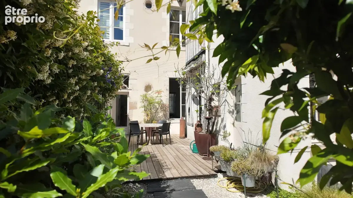 Maison bourgeoise de 198m2 - Orléans Centre-cathédrale- - photo 3