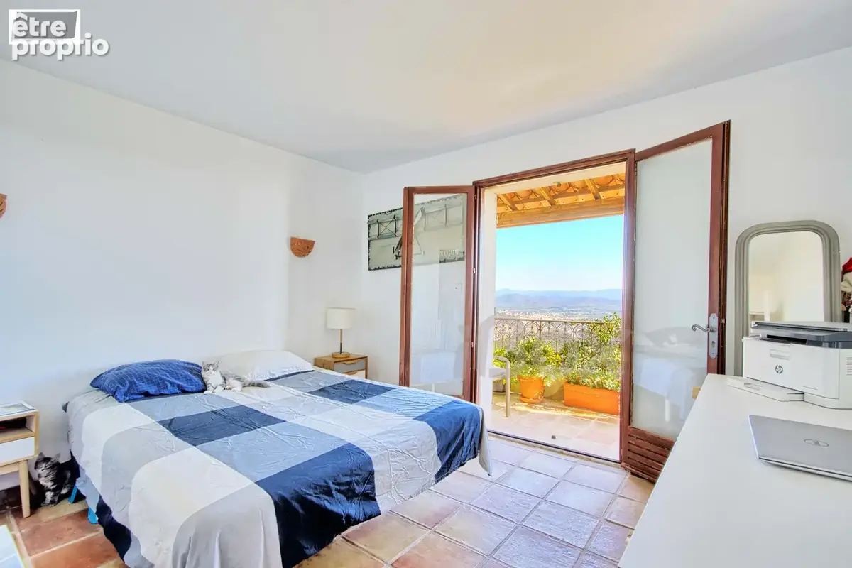 Hyeres au calme absolu vue mer maison de 120m2 avec terrasses et jardin - photo 9