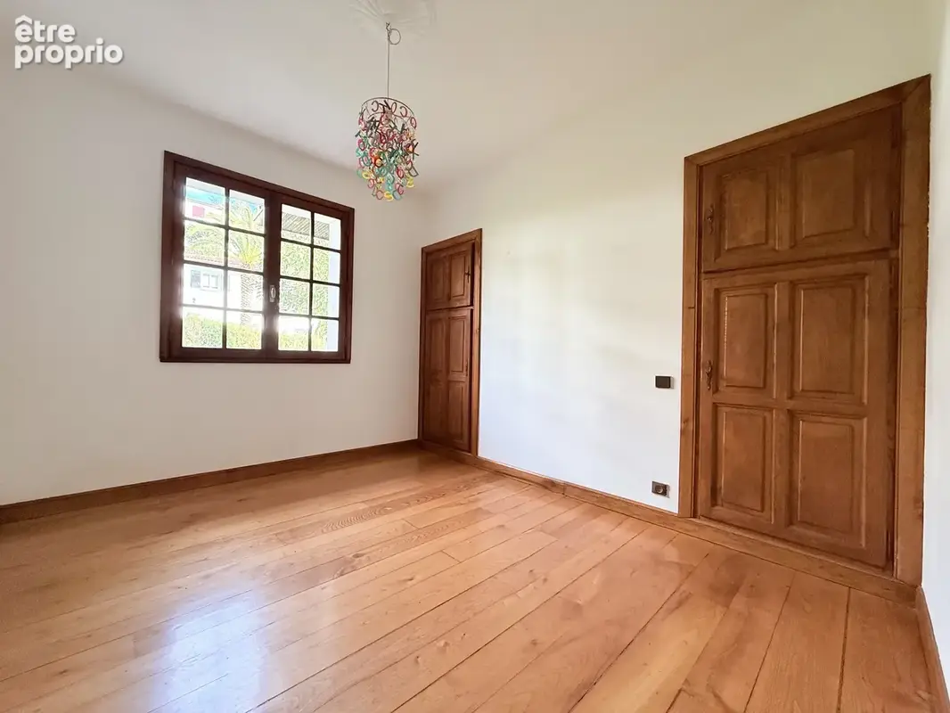 Appartement 124m2 + combles- 5 pieces - photo 8
