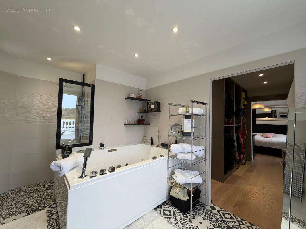 Maison à VILLIERS-SUR-MORIN