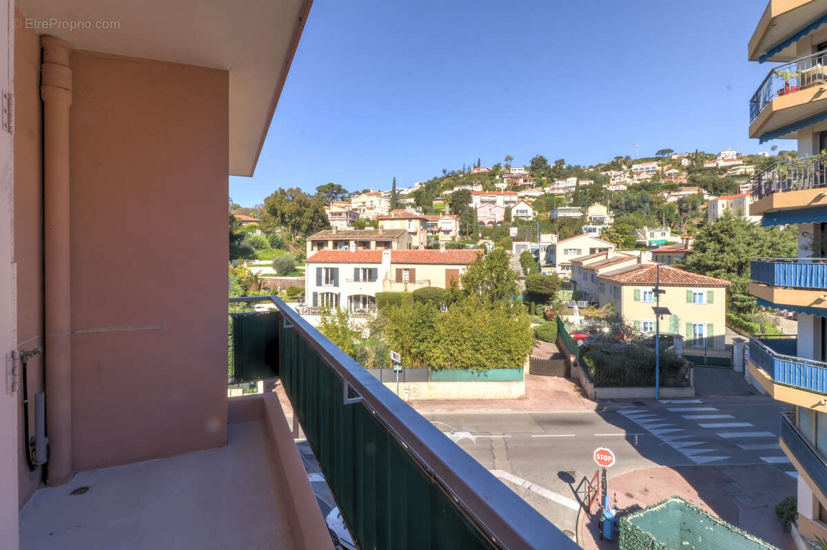 Appartement à MANDELIEU-LA-NAPOULE