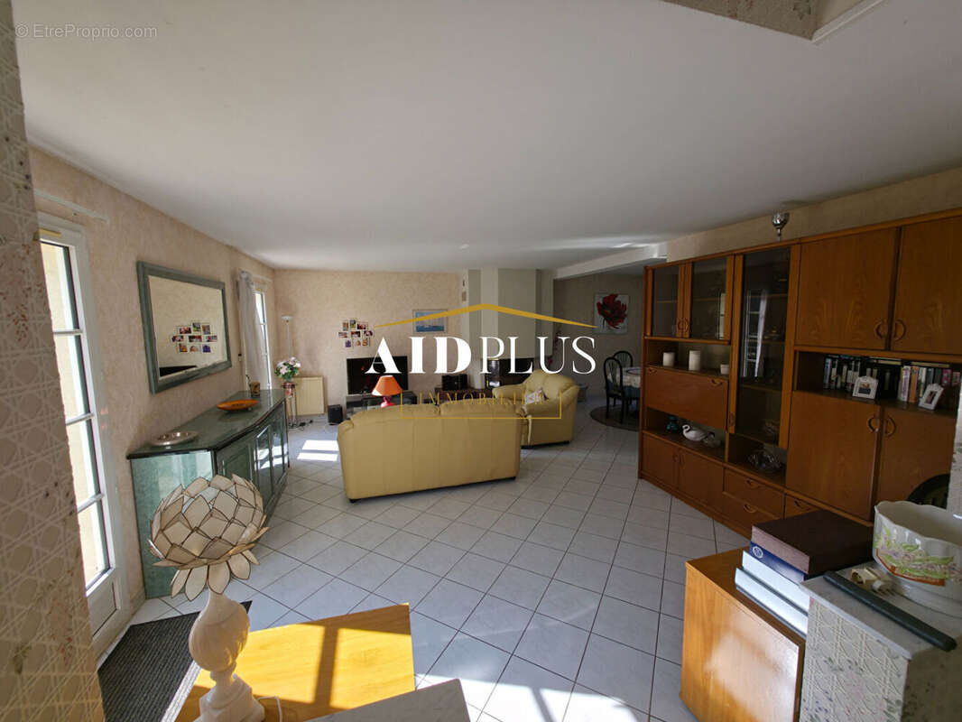 Maison à SAINT-LEU-LA-FORET