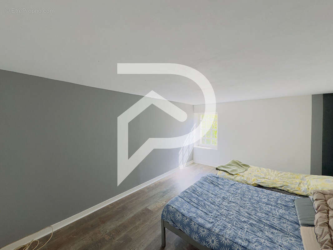 Maison à GAGEAC-ET-ROUILLAC