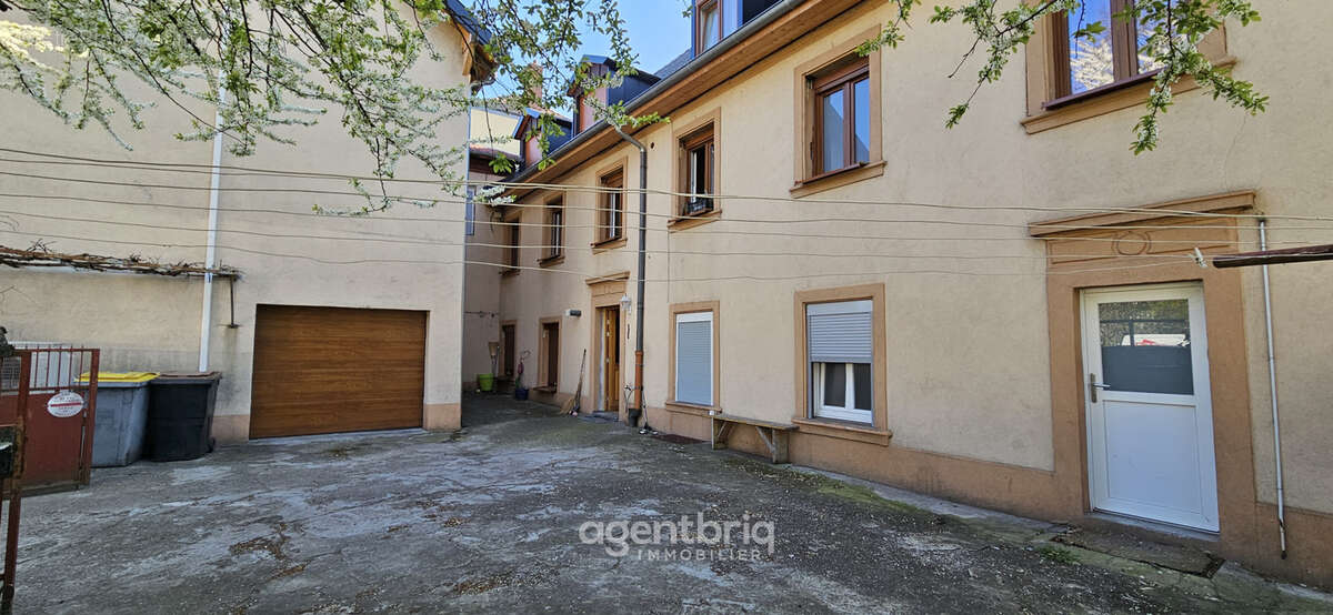 Ensemble immobilier (lot de 5 appartements sur 8) à Mulhouse - photo 4