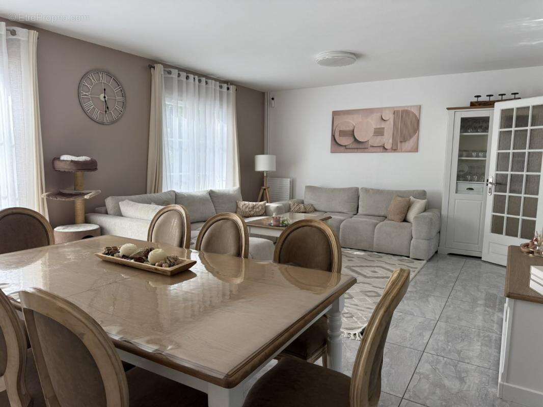 Maison 152 m² à Orleans  - photo 3