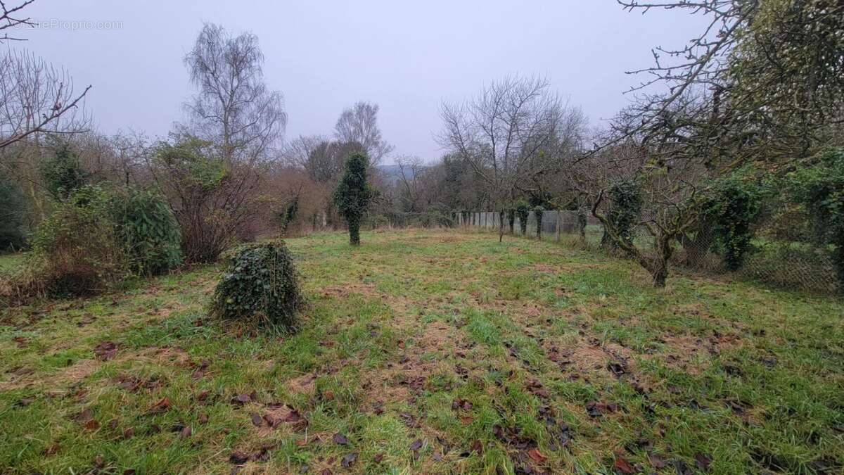 Terrain à bâtir de 1 256 M2 entièrement viabilisé - photo 2