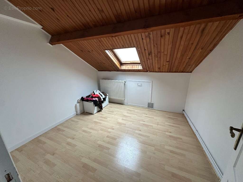 Appartement à FONTENAY-SOUS-BOIS