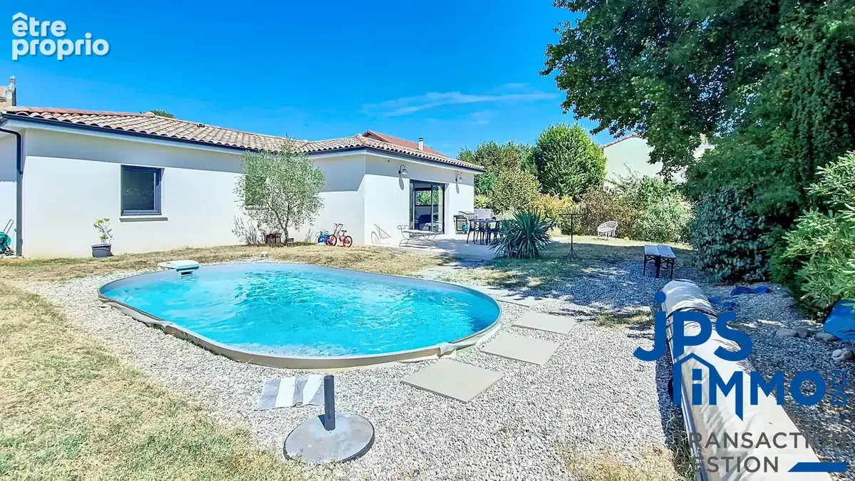 Maison 140 m² à Genissieux  - photo 2