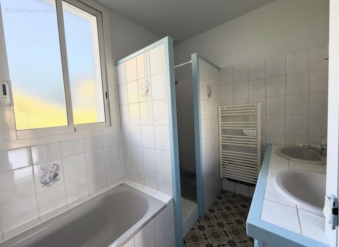 Photo 4 - Maison à CADENET