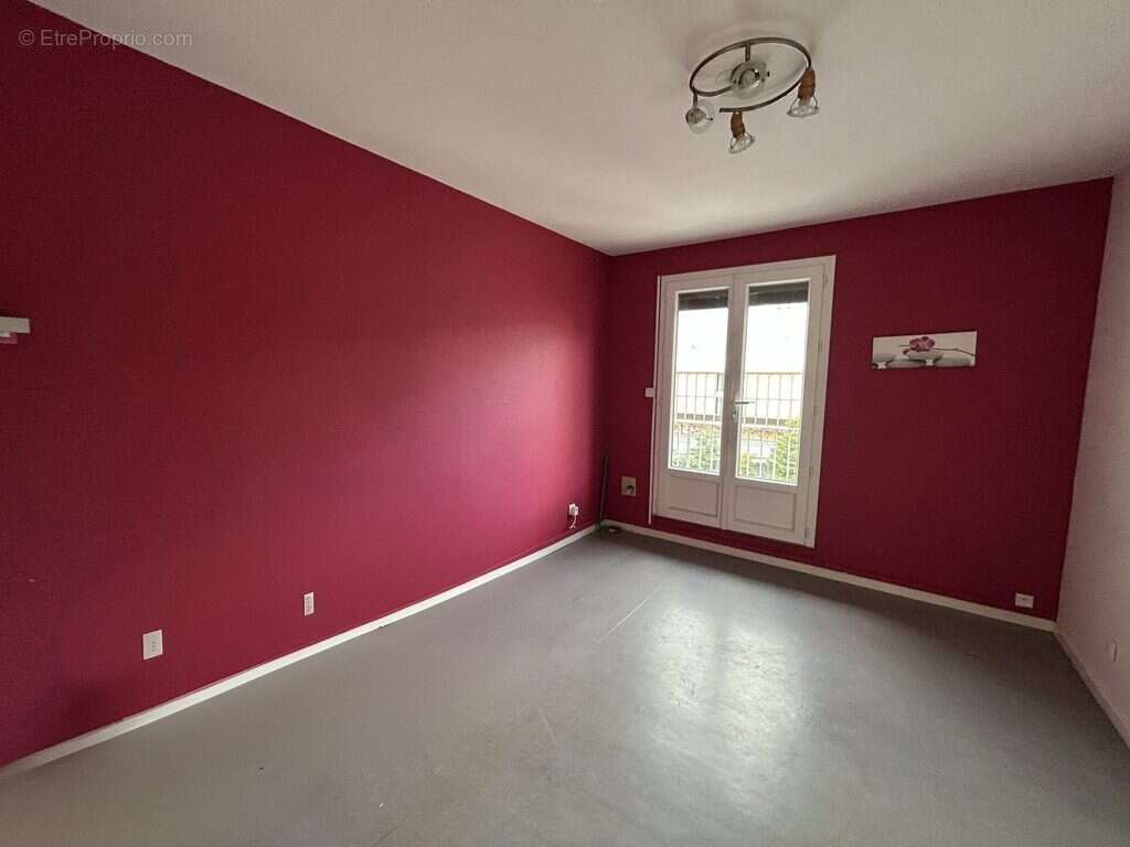 Appartement à PRIVAS