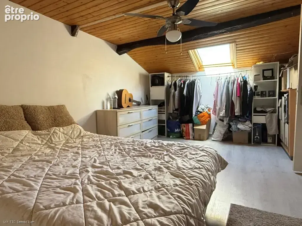 Maison en Pierre Avec Sa Piscine Chauffée et Dépendances Sur 4676m² - photo 16