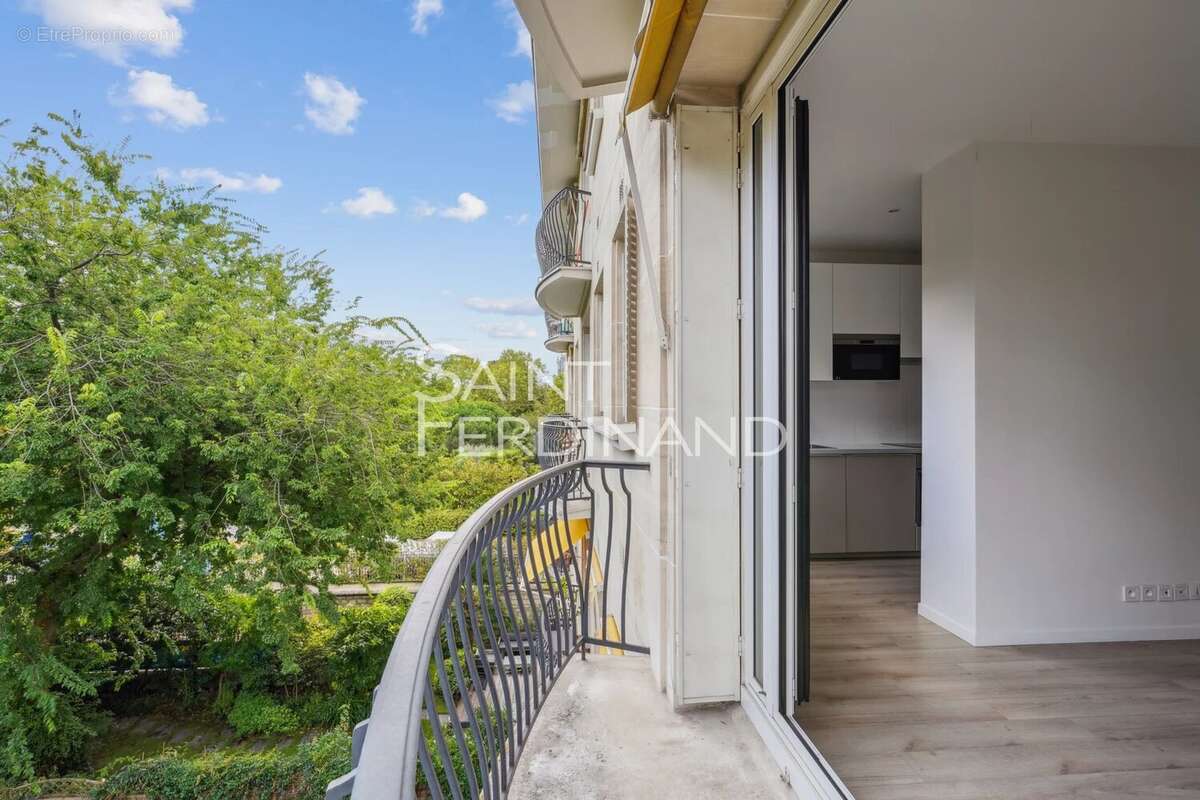 Appartement à NEUILLY-SUR-SEINE