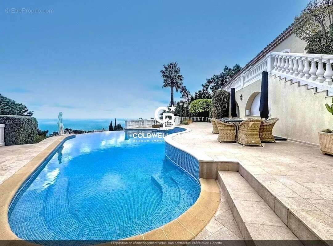 Maison à SAINT-RAPHAEL