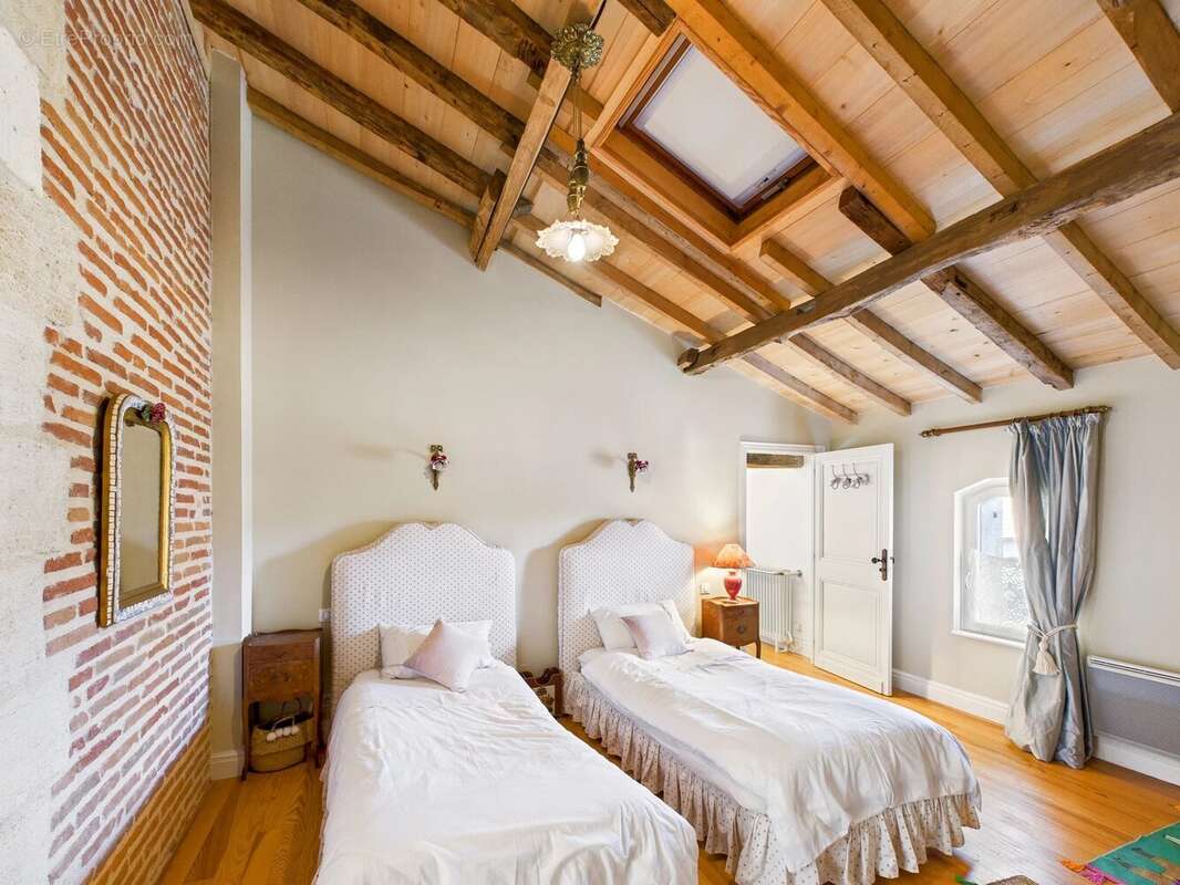 Maison à MONTPON-MENESTEROL