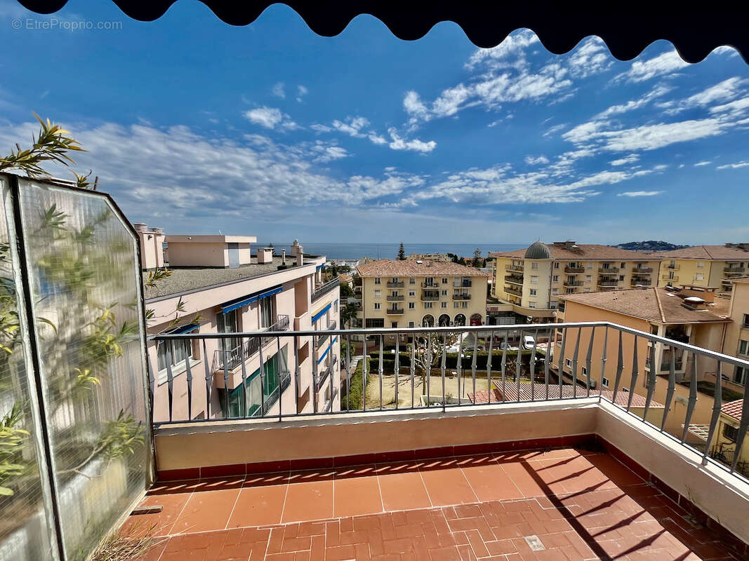 Appartement à BEAULIEU-SUR-MER