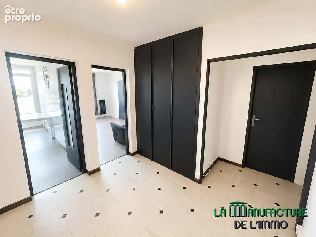 Appartement t5 + garage - secteur parc de l'europe - photo 6
