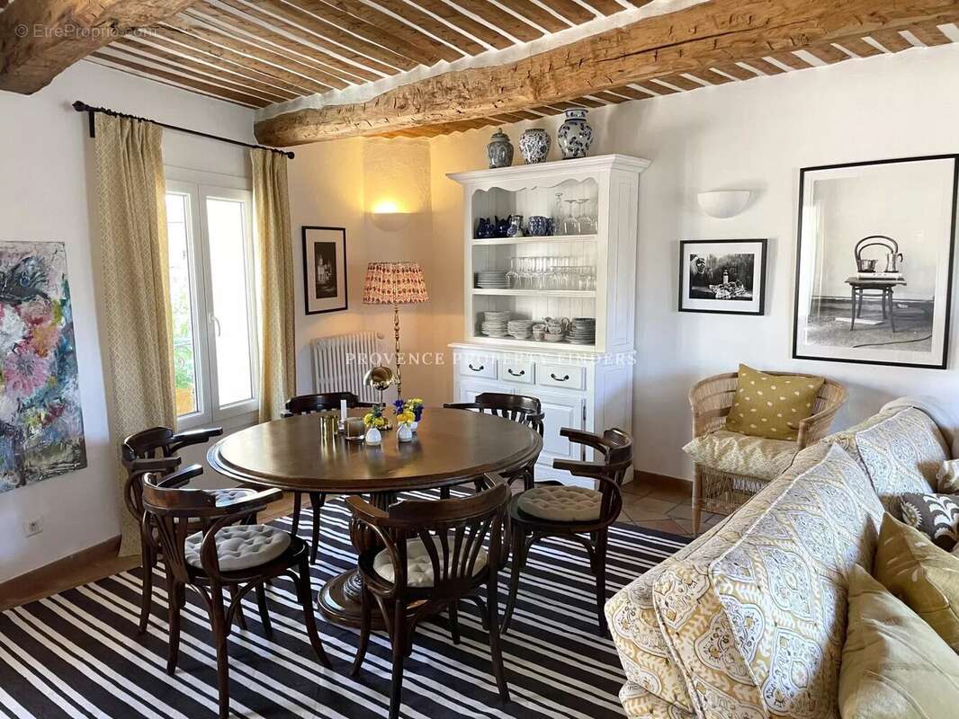 Maison à LORGUES
