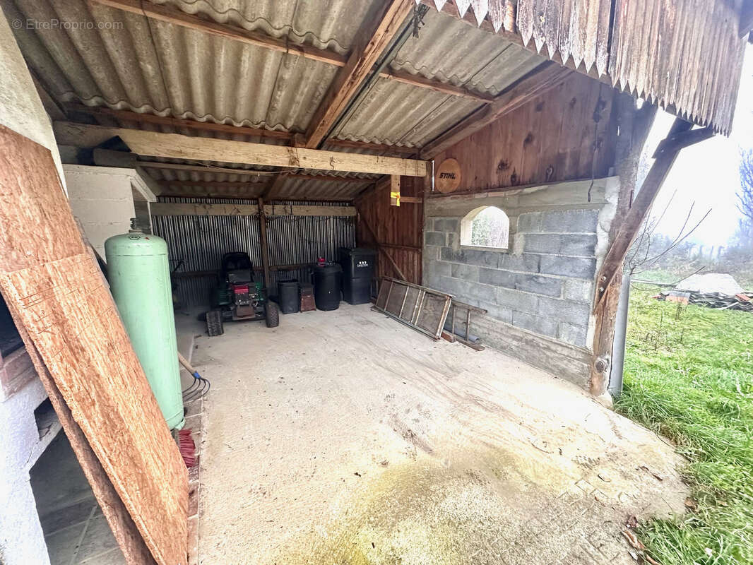 Maison avec jardin arboré et vue dégagée à Oleac-Dessus. EN VIDEO - photo 12