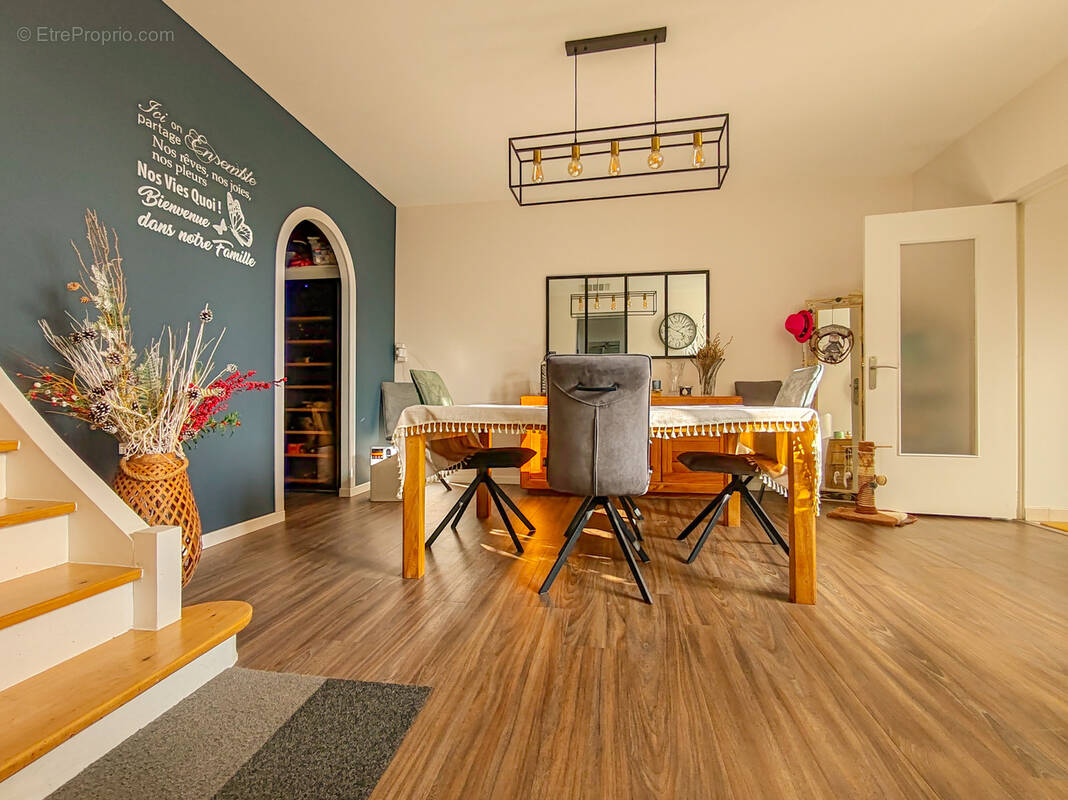 Maison à COLAYRAC-SAINT-CIRQ