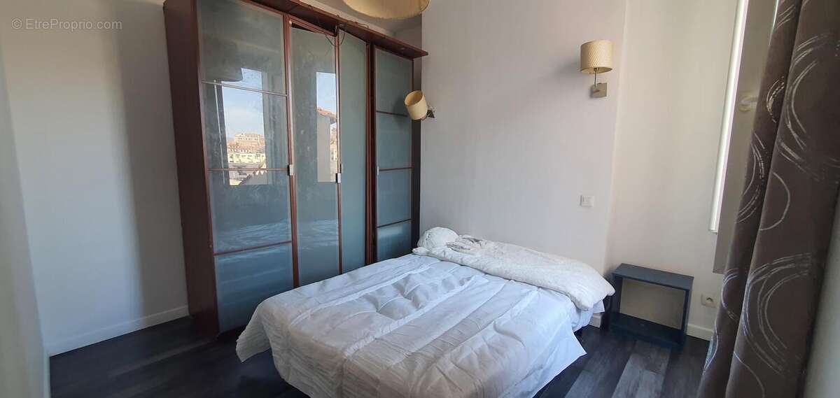 Appartement à MARSEILLE-3E