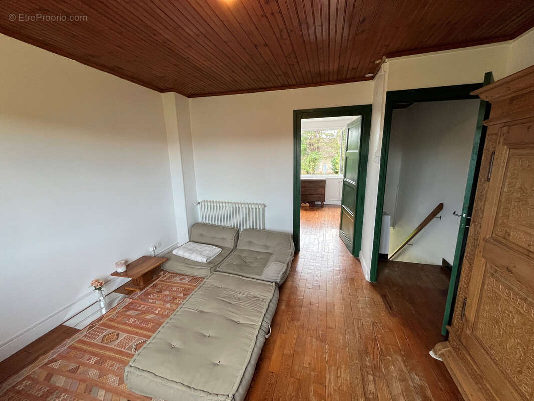 Maison à L'ABERGEMENT-DE-CUISERY