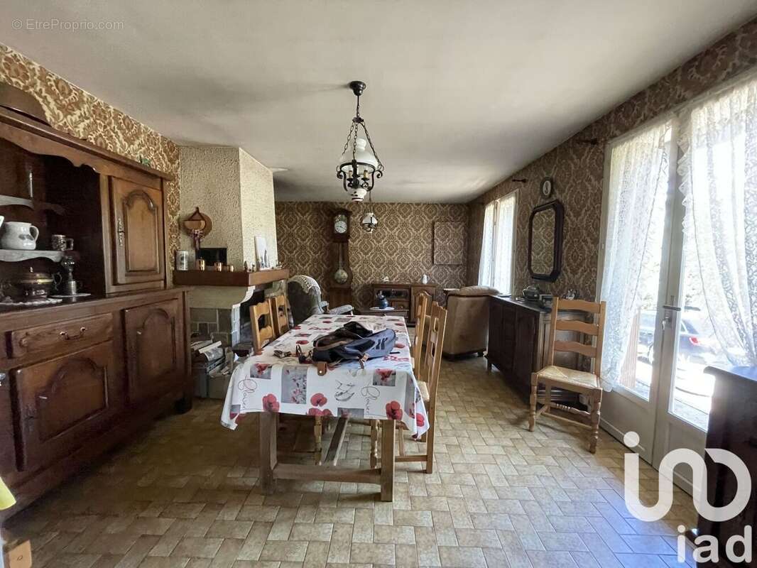 Photo 4 - Maison à MIALET