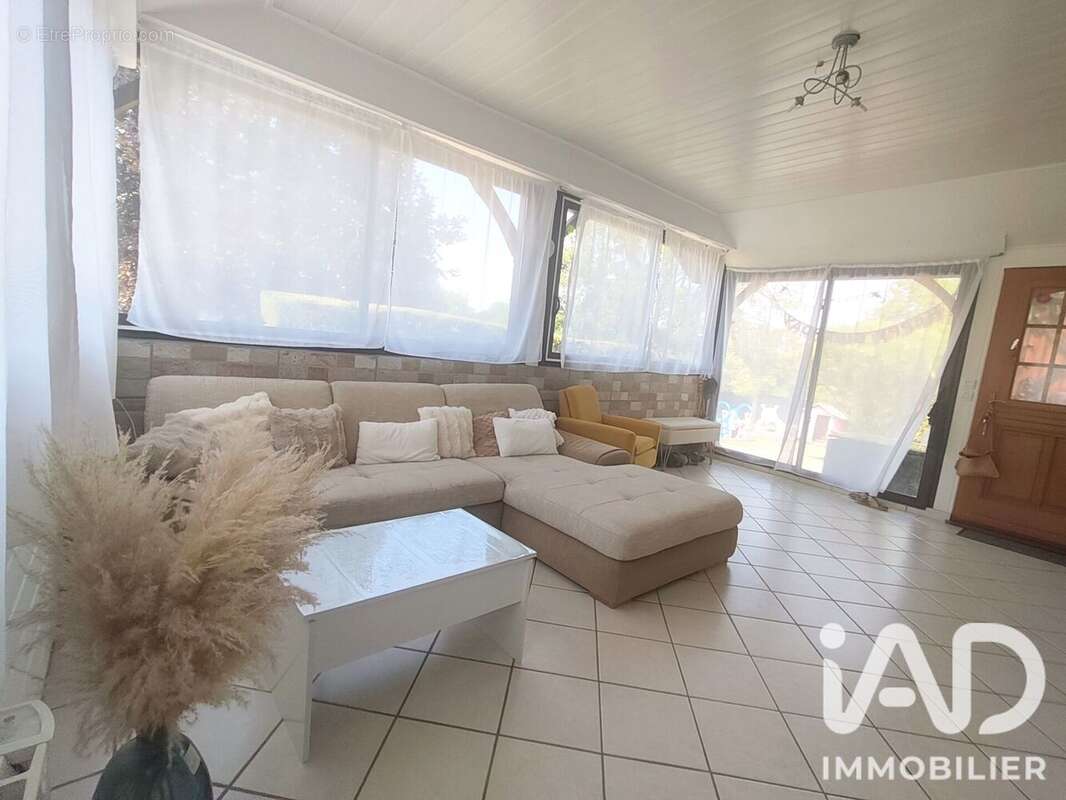 Maison 132 m² à Bucheres  - photo 3