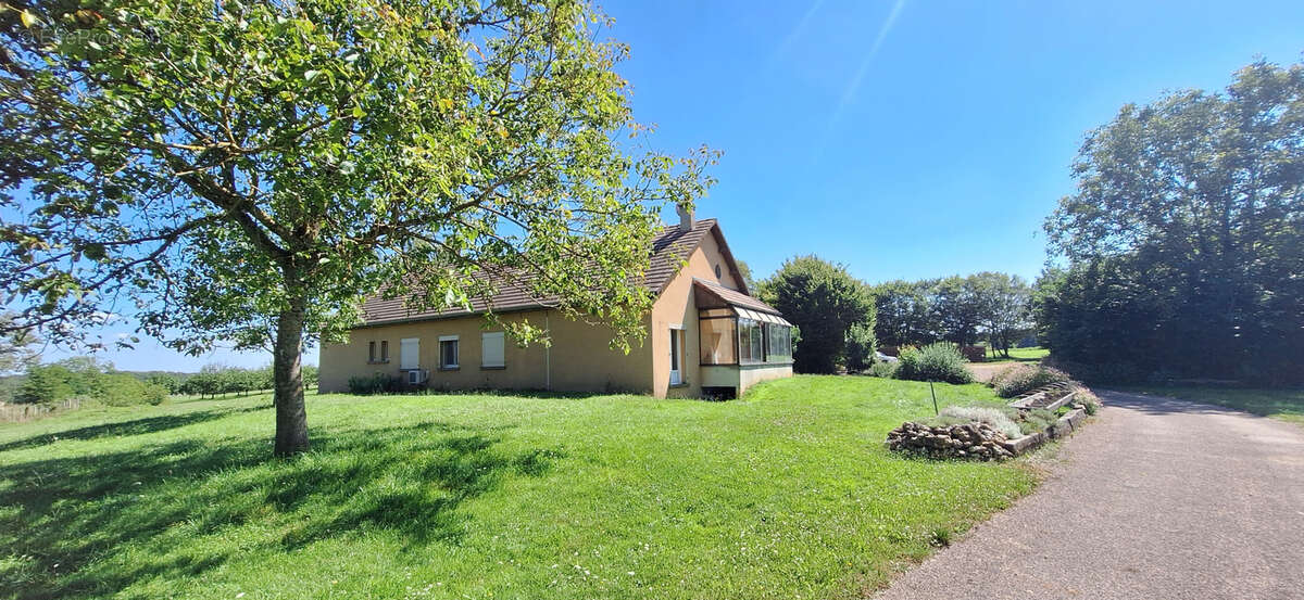 Maison à BUSSY-EN-OTHE