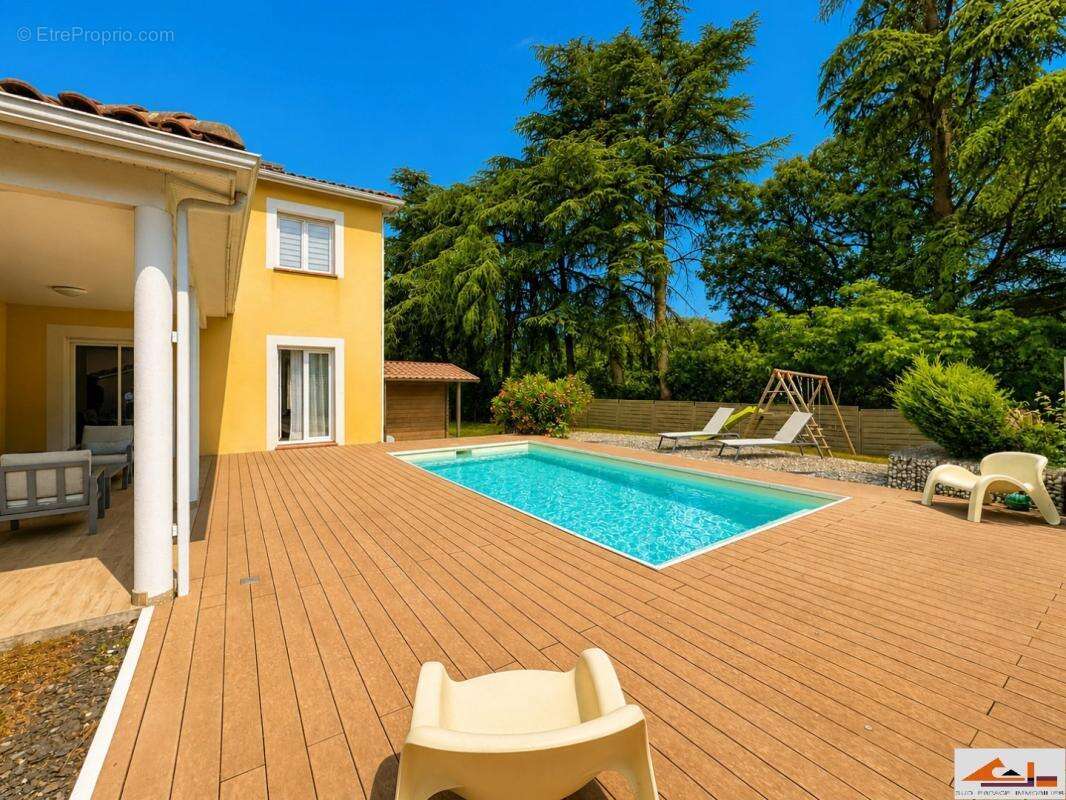 Maison à RAMONVILLE-SAINT-AGNE