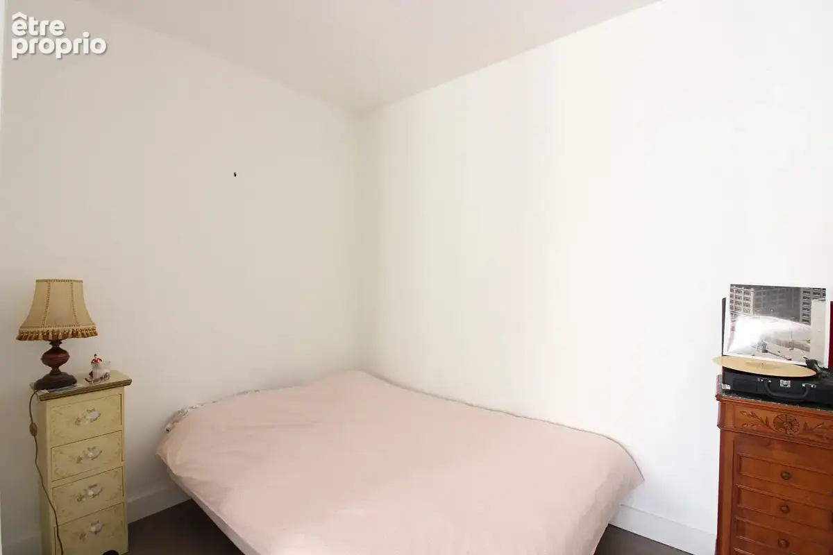 Levallois - studio - 175 000 euros fai - photo 4