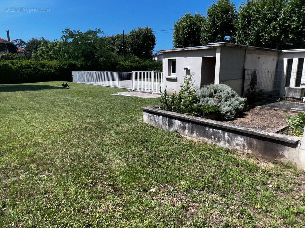 Maison à ROMANS-SUR-ISERE