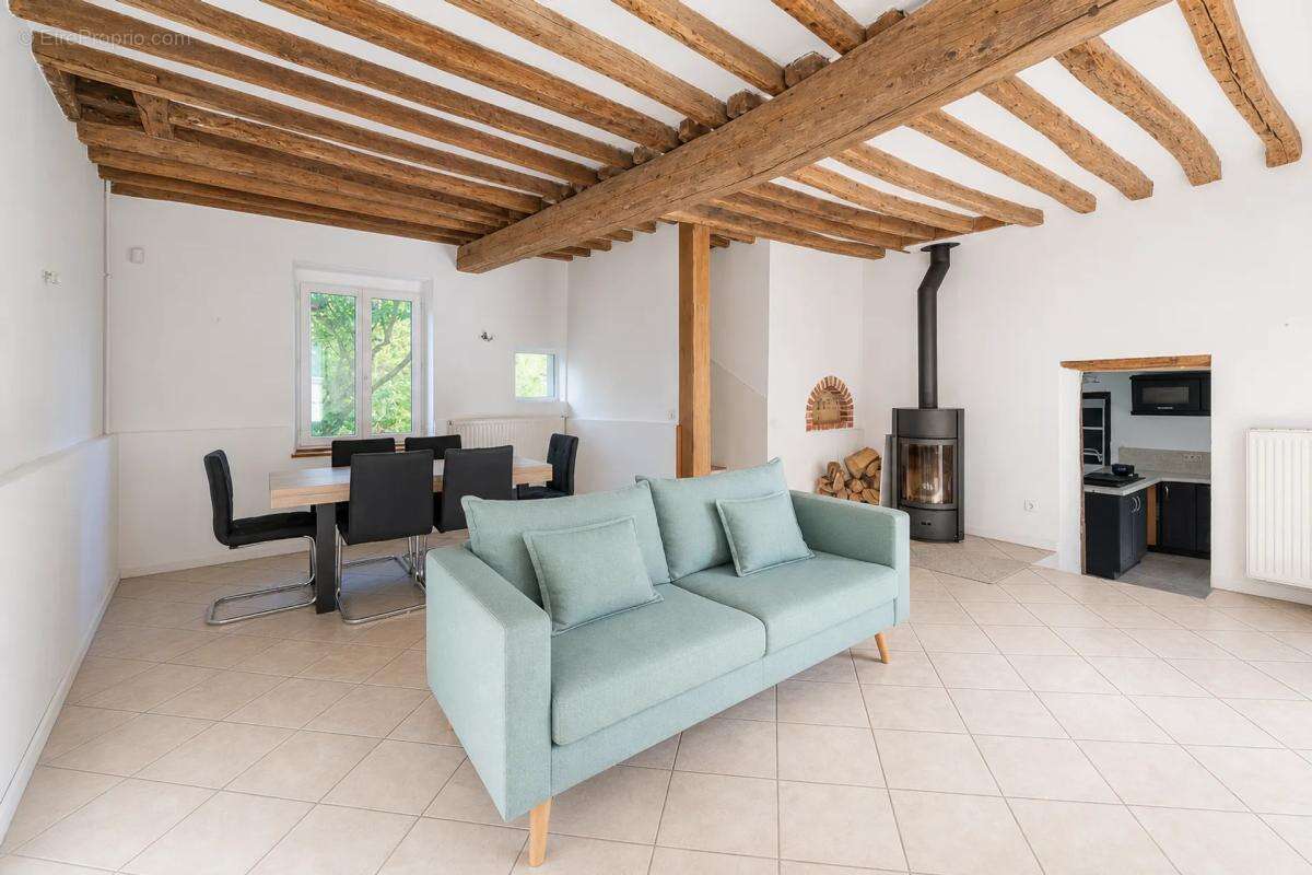 Maison de caractère 6 pièces louée - Fublaines - photo 2