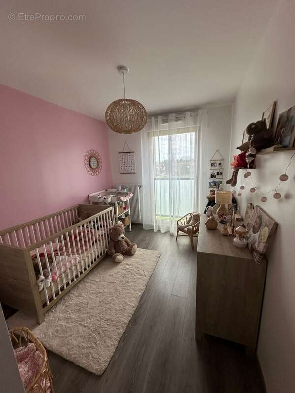 Appartement à MEYZIEU
