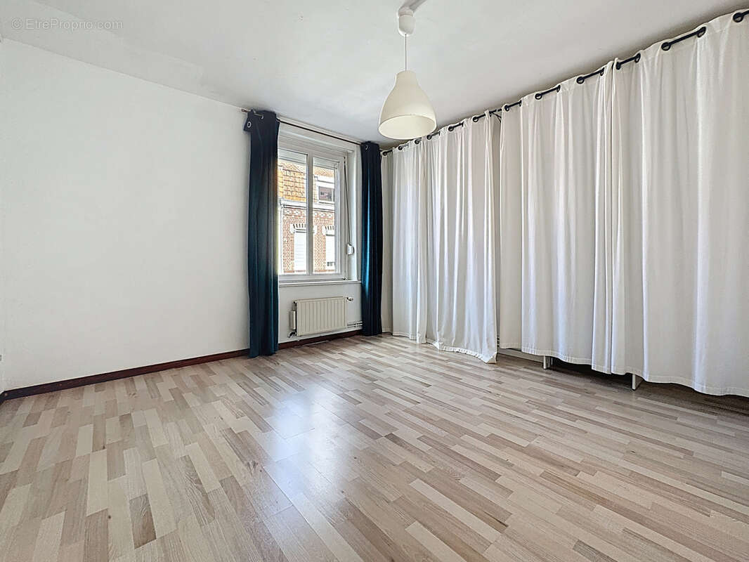 Maison à HELLEMMES-LILLE