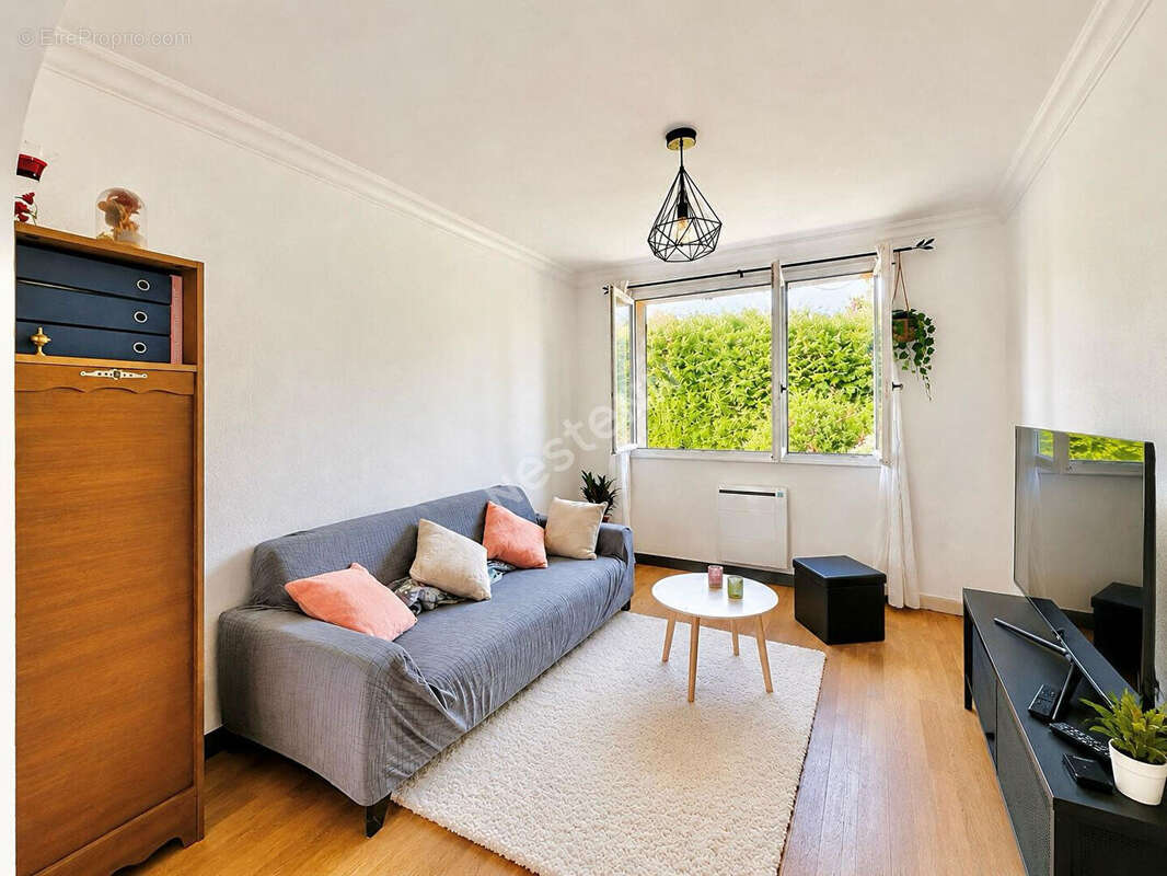 Maison 7 pièces à vendre à Mareil en France - 385 000 - photo 5