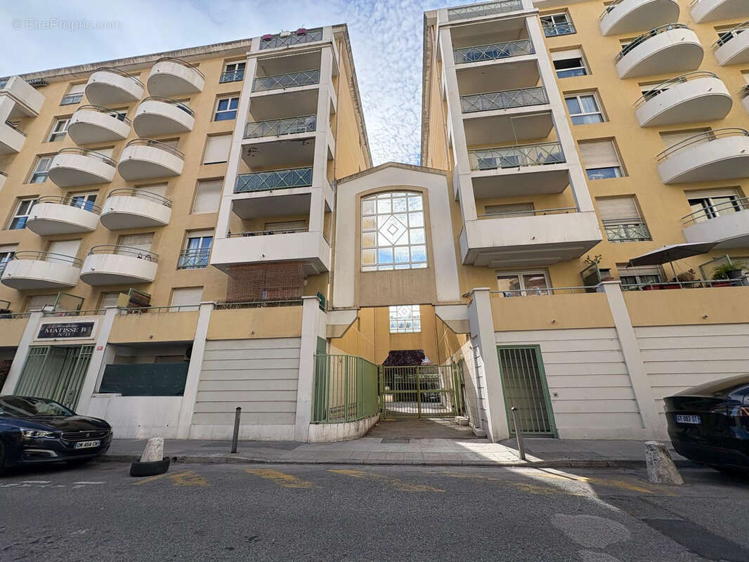 Parking à NICE