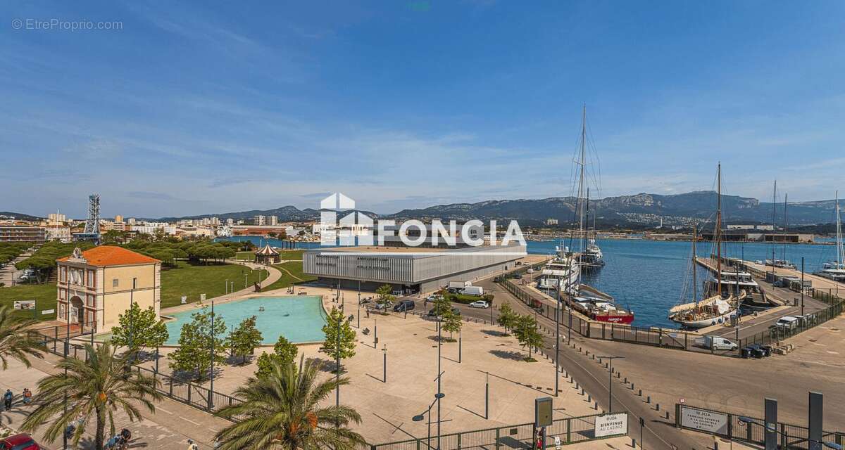 La seyne sur mer - type 4 - 94m2 toit terrasse vue magnifique sur la rade de toulon garage ascenseur - photo 14